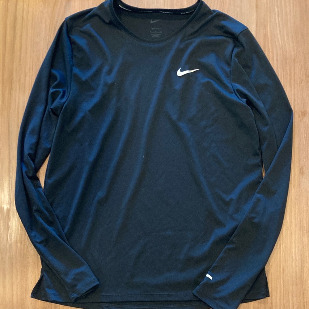 Nike Men's Dark Black Long Sleeve Tee running dri-fit